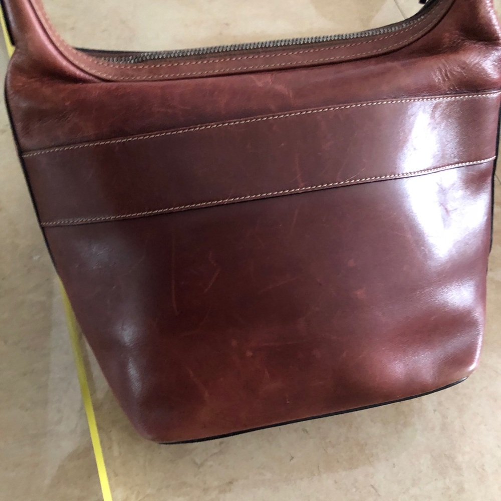GUCCI - Picture 3 of 16